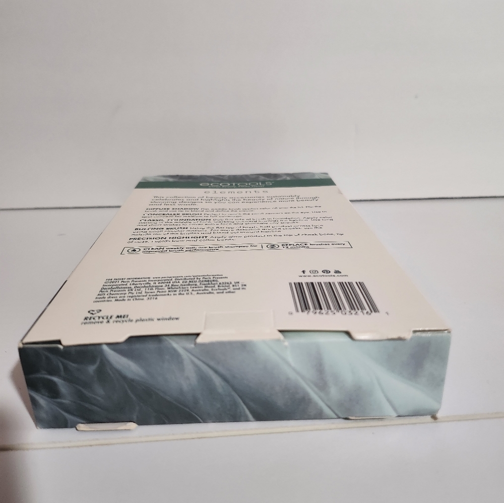 Ecotools Face Kit - Picture 3 of 6
